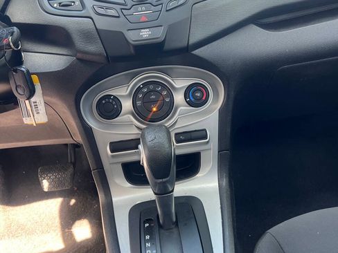 Used 2016 Ford Fiesta SE FWD image 13