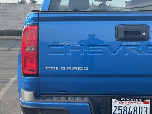 Used 2021 Chevrolet Colorado W/T w/ Custom Special Edition image 7