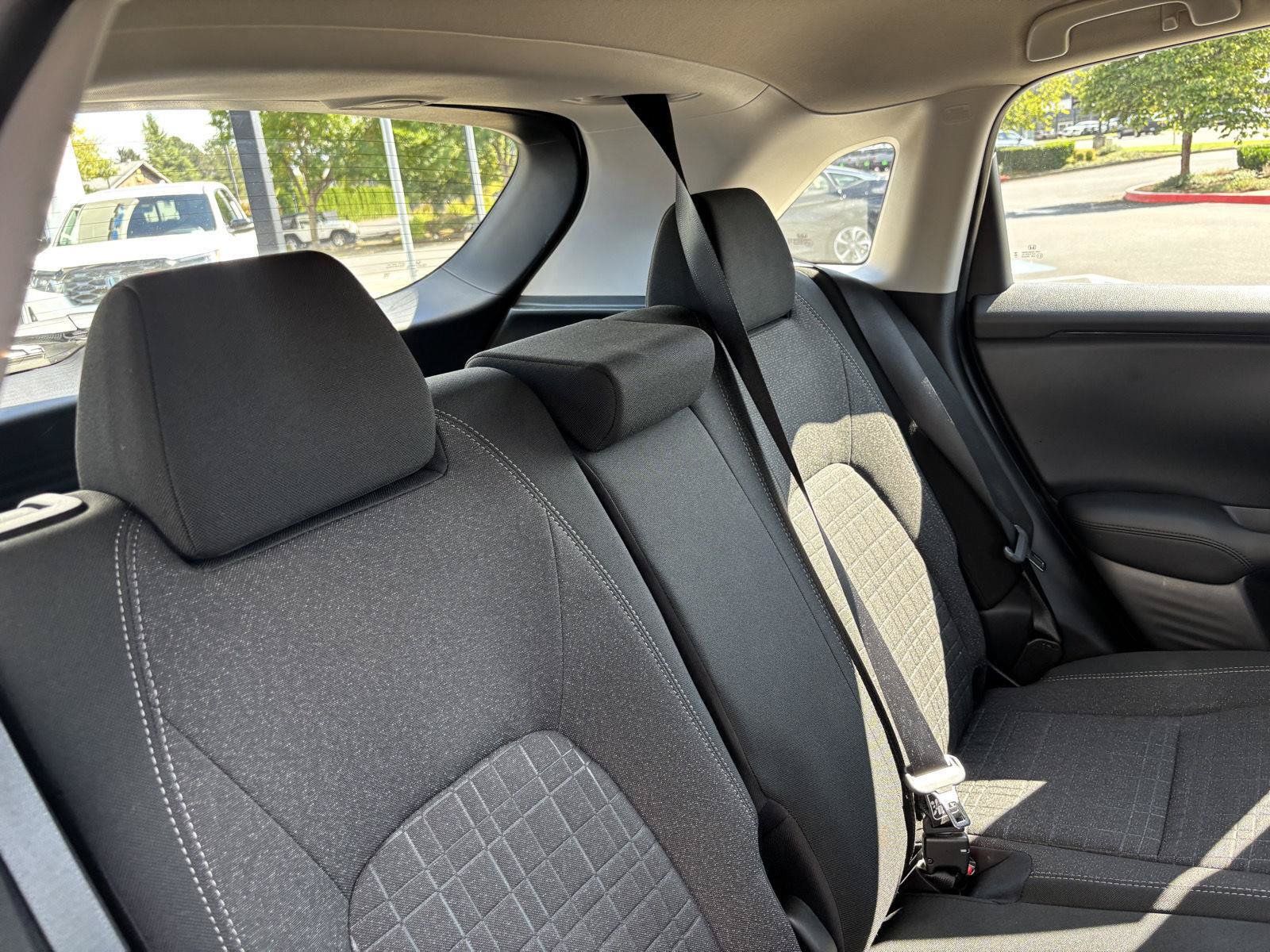 Used 2025 Honda HR-V LX image 20