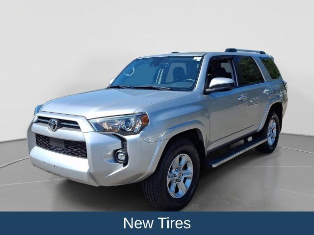 Used 2022 Toyota 4Runner SR5 AWD/4WD image 4