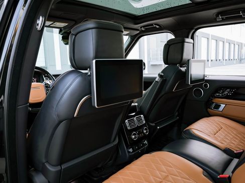 Used 2020 Land Rover Range Rover SV Autobiography Dynamic image 36