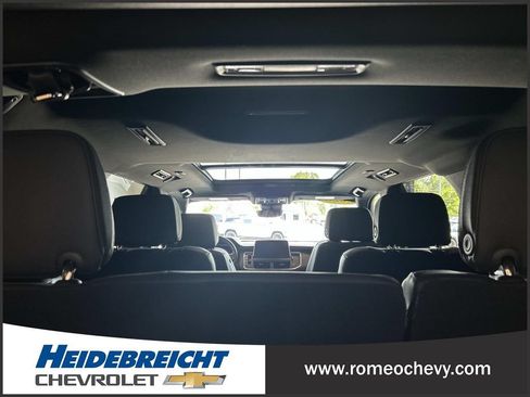 Used 2023 Chevrolet Tahoe High Country w/ Premium Package AWD/4WD image 31