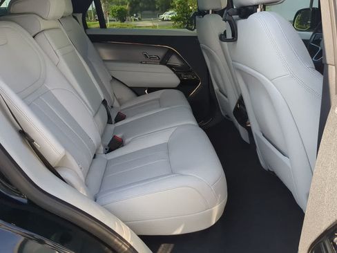 Certified 2025 Land Rover Range Rover Sport AWD/4WD image 22