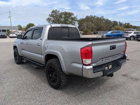 Used 2017 Toyota Tacoma SR5 w/ Tow Package image 6
