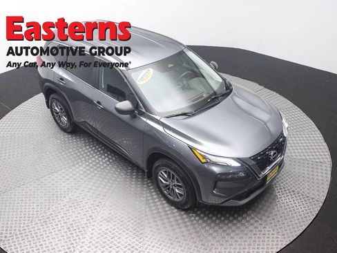 Used 2023 Nissan Rogue S AWD/4WD image 3