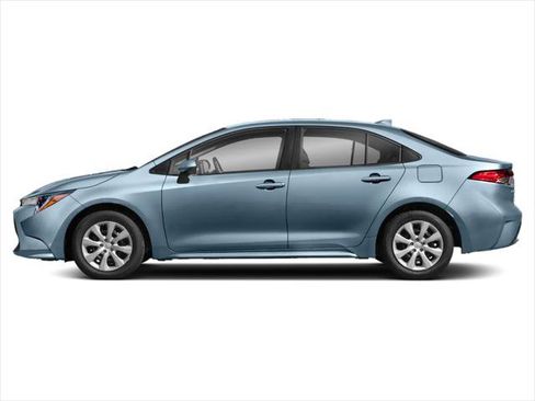 Certified 2022 Toyota Corolla LE FWD image 1