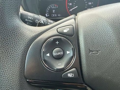 Used 2022 Honda HR-V EX image 23