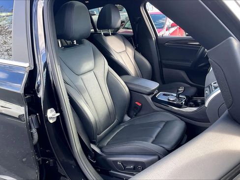 Used 2024 BMW X4 xDrive30i image 10