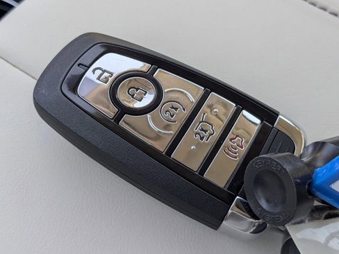 New 2026 Lincoln Nautilus Black Label image 33