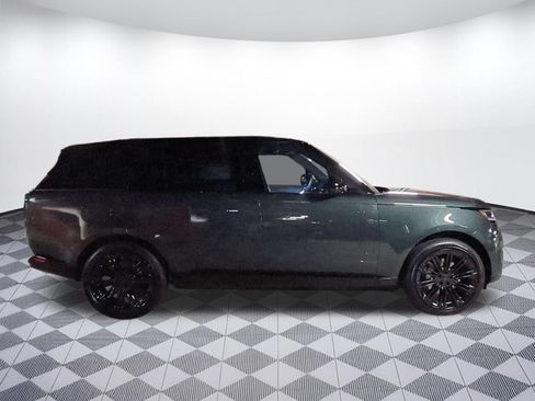 New 2026 Land Rover Range Rover Long Wheelbase SE AWD/4WD image 6