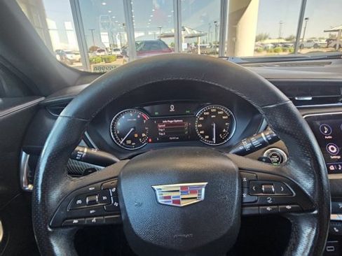 Used 2019 Cadillac XT4 Sport image 18