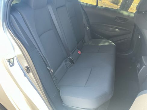 Used 2022 Toyota Corolla LE w/ Carpet Mat Package (TMS) FWD image 18