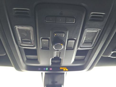 Certified 2022 GMC Yukon Denali w/ Denali Premium Package image 24