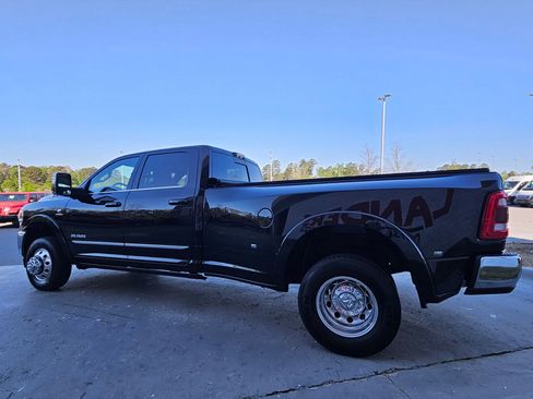 Used 2024 RAM 3500 Limited AWD/4WD image 5