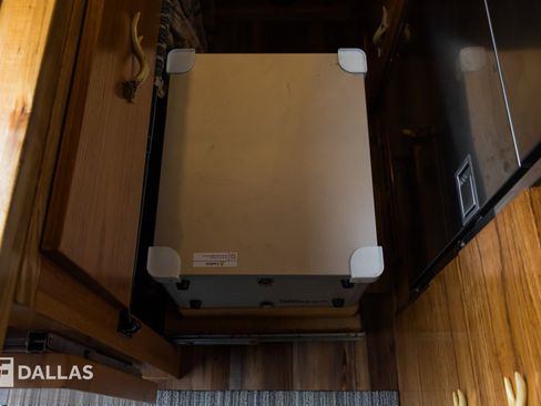 Used 2022 Mercedes-Benz Sprinter 2500 image 51