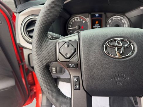 Used 2023 Toyota Tacoma TRD Pro AWD/4WD image 21