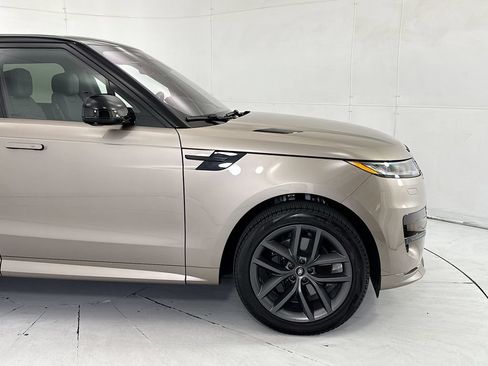 Used 2023 Land Rover Range Rover Sport SE Dynamic AWD/4WD image 11