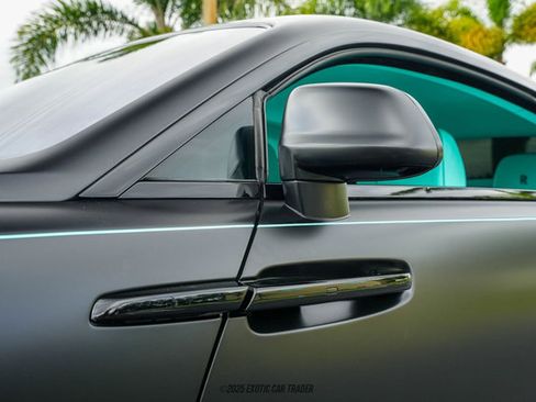 Used 2017 Rolls-Royce Wraith image 60