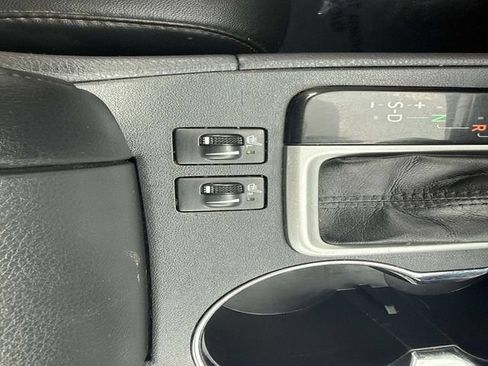 Used 2017 Toyota Highlander XLE AWD/4WD image 26