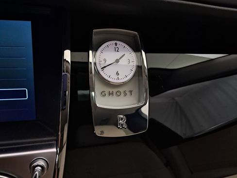 Used 2011 Rolls-Royce Ghost image 27