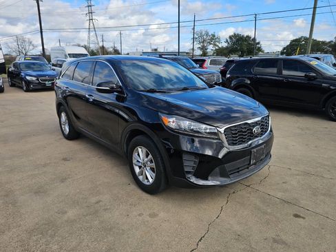 Used 2019 Kia Sorento L image 3