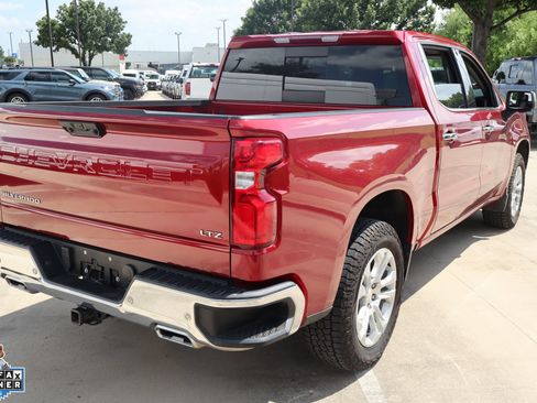 Used 2023 Chevrolet Silverado 1500 LTZ w/ LTZ Premium Package AWD/4WD image 3