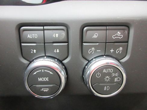 New 2026 GMC Sierra 2500 AT4X AWD/4WD image 18