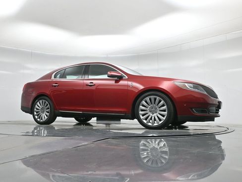 Used 2013 Lincoln MKS AWD image 46