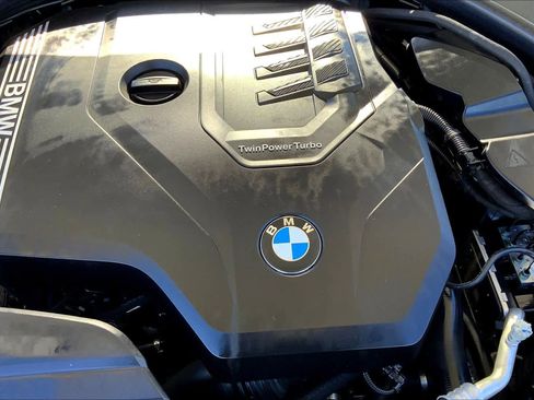 Used 2021 BMW 330i Sedan w/ Driving Assistance Package image 31