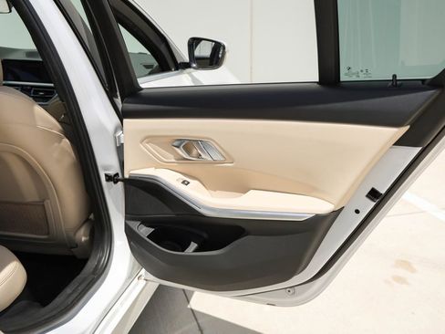 Used 2019 BMW 330i Sedan RWD image 22