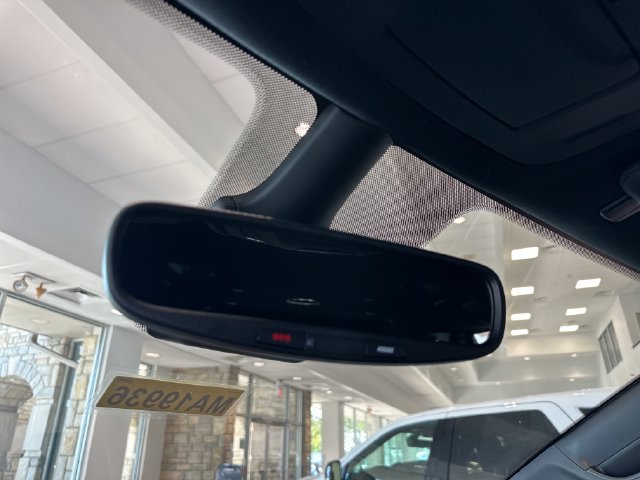New 2027 Chrysler Pacifica Select w/ Family Tech Group FWD image 17