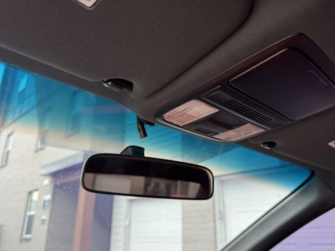 Used 2017 Honda Accord Sport image 24