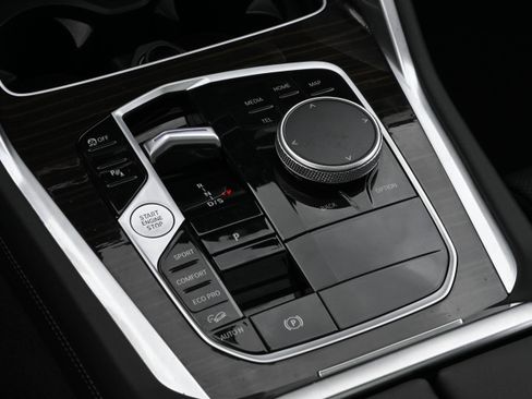 Certified 2024 BMW X6 xDrive40i w/ Premium Package image 24