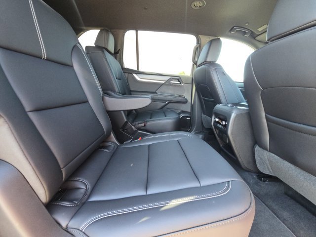 Used 2026 GMC Acadia Elevation w/ Super Cruise Package FWD image 15