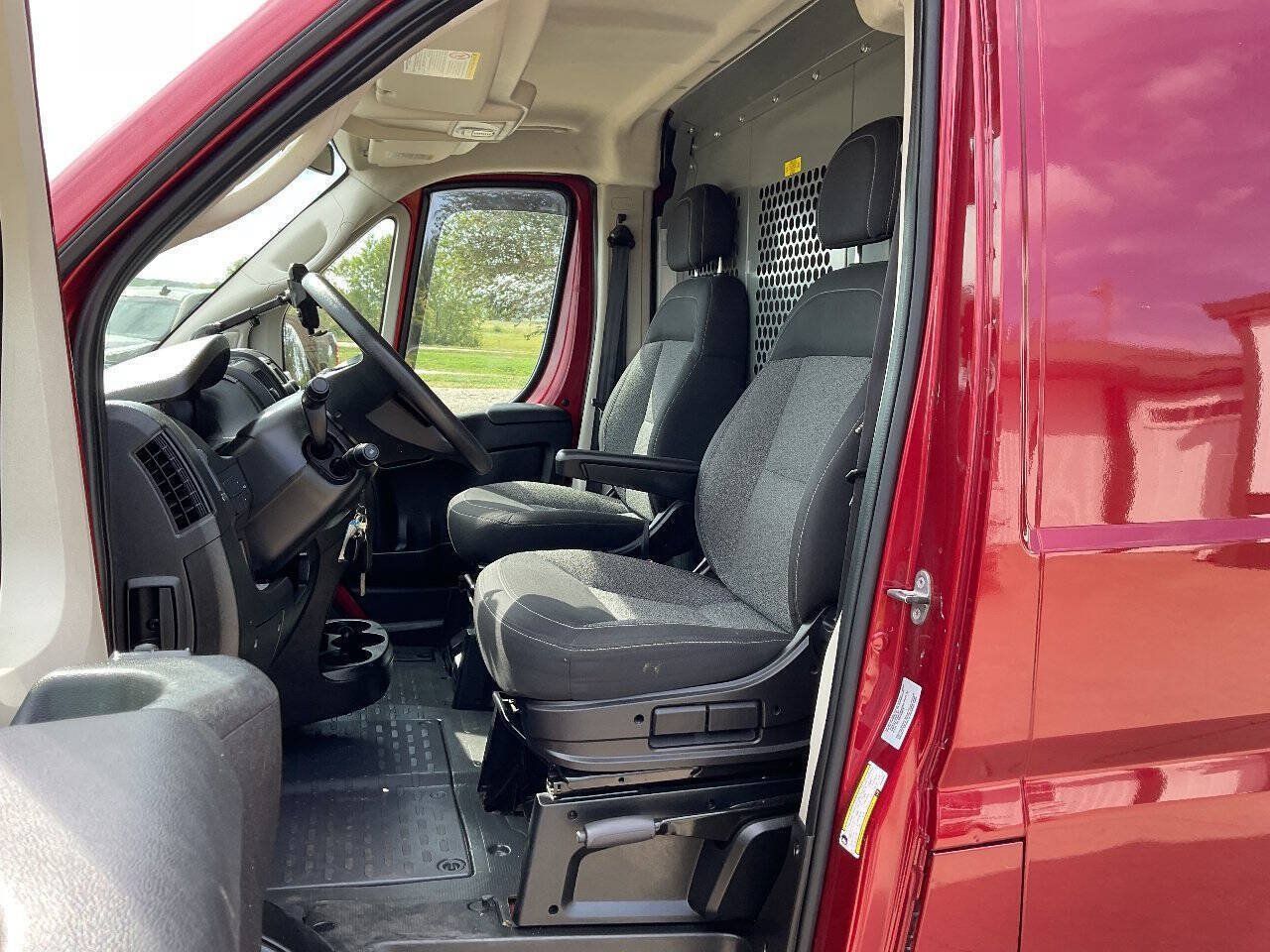 Used 2017 RAM ProMaster 1500 w/ Premium Appearance Group FWD image 16
