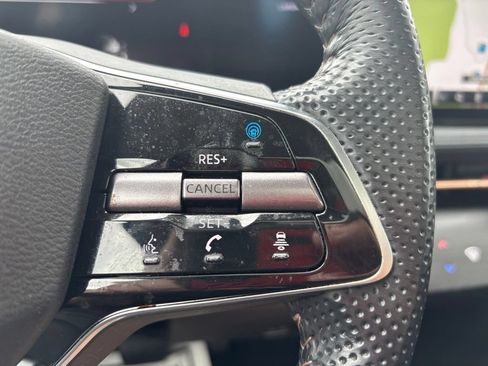 Used 2023 Nissan Ariya FWD image 26