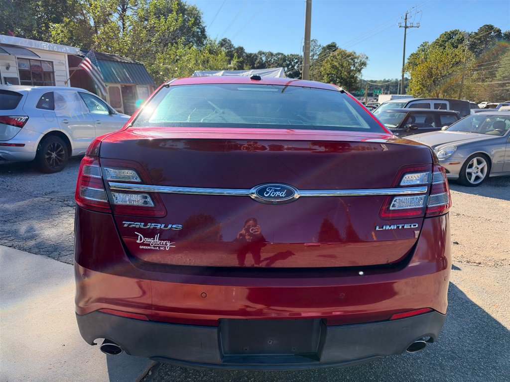 Used 2017 Ford Taurus Limited FWD image 4