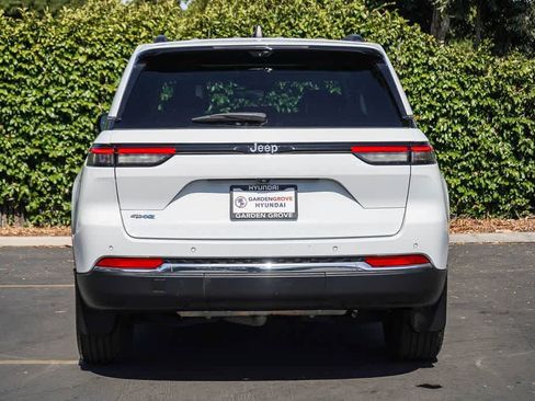 Used 2022 Jeep Grand Cherokee Limited 4xe w/ Luxury Tech Group II AWD/4WD image 5