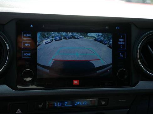 Certified 2019 Toyota Tacoma TRD Sport w/ TRD Premium Sport Package AWD/4WD image 31