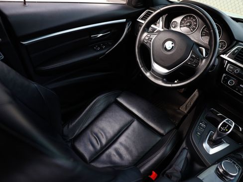 Used 2017 BMW 340i xDrive Sedan image 25
