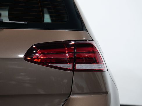 Used 2019 Volkswagen Golf 4MOTION HATCHBACK SEDAN 4D image 16