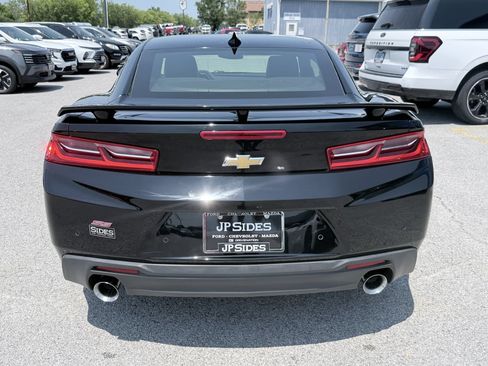 Used 2016 Chevrolet Camaro SS RWD image 6