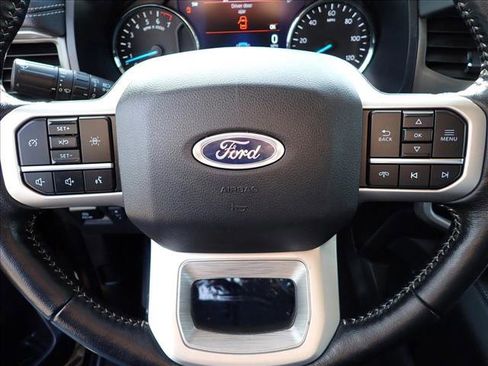 Used 2023 Ford Expedition XLT image 19