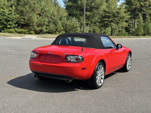 Used 2007 MAZDA MX-5 Miata Touring image 8