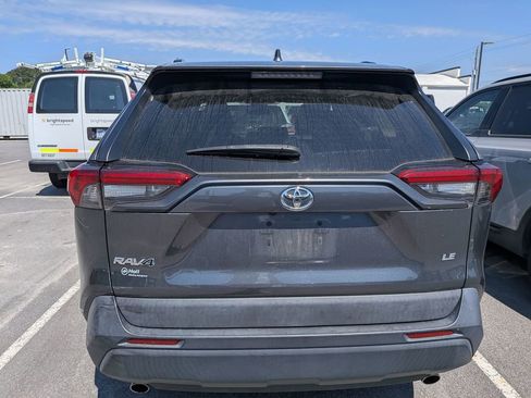 Used 2020 Toyota RAV4 LE w/ All Weather Liner Package image 8