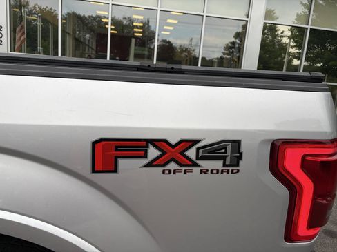 Used 2016 Ford F150 Lariat w/ Equipment Group 502A Luxury AWD/4WD image 14