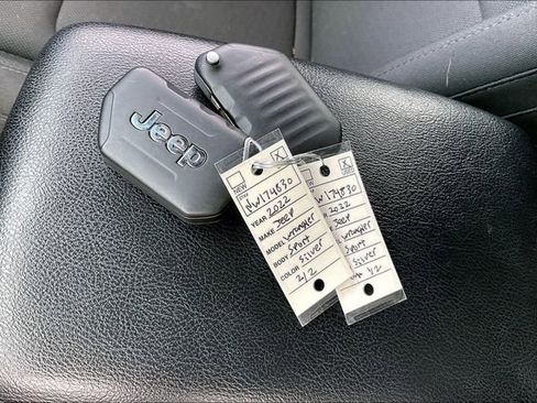 Used 2022 Jeep Wrangler Unlimited Sport image 9