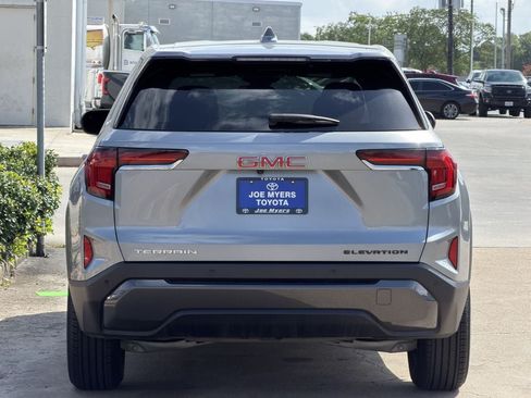 Used 2025 GMC Terrain Elevation FWD image 6