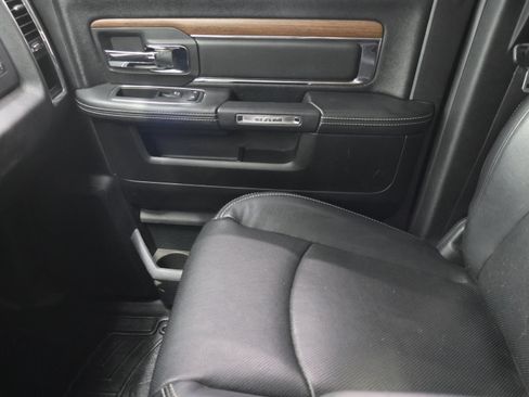 Used 2017 RAM 2500 Laramie w/ Sport Appearance Group AWD/4WD image 12