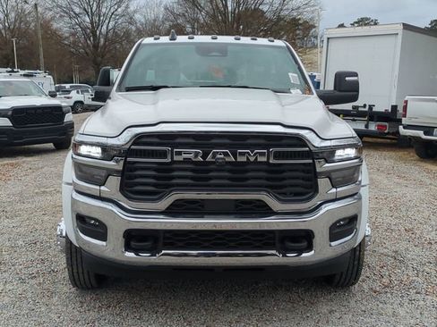 New 2026 RAM 4500 4x4 Regular Cab DRW image 8